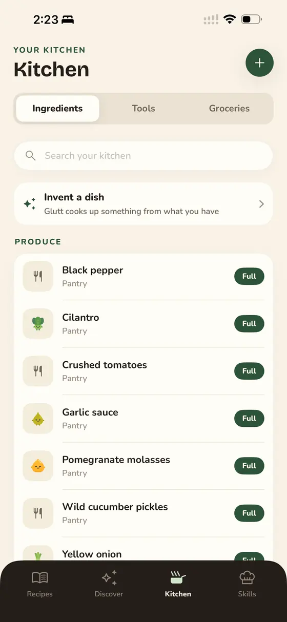 The Glutt kitchen screen listing fridge and pantry items with use-soon badges.